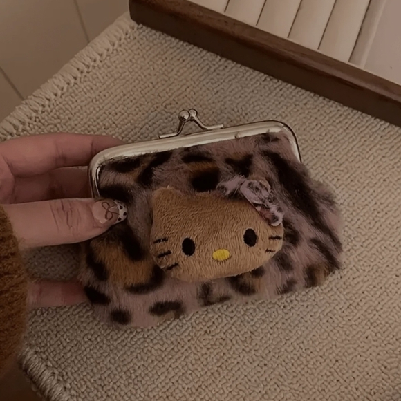 3FER!!!! HELLO KITTY BUNDLE!!! - Picture 3 of 9